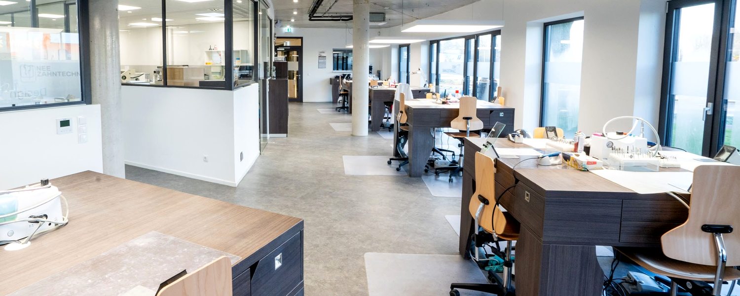 Innenansicht des Dentallabors Nee Zahntechnik in Papenburg