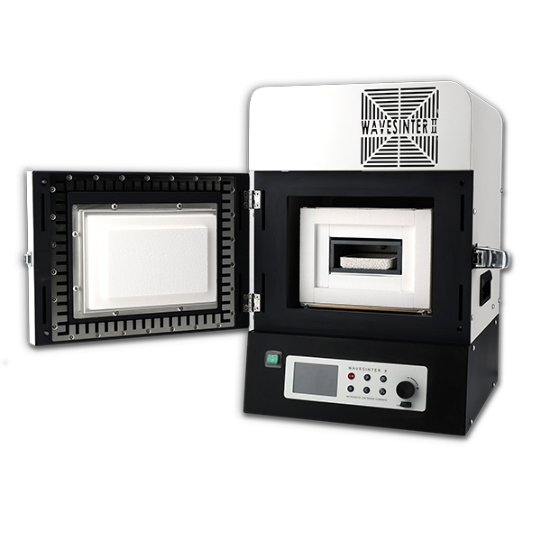 MESTRA WAVESINTER II mit geöffneter Sinterkammer, Originalproduktfoto
